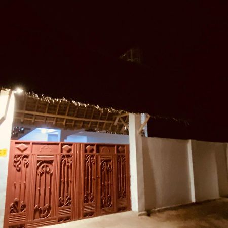 Mamayoyo House Нунгві Екстер'єр фото